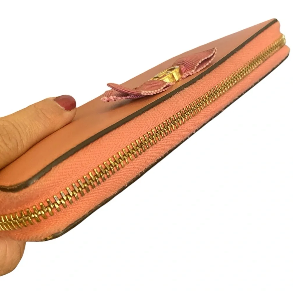 GUCCI EUC GG Marmont Ribbon Lambskin Leather
Wallet- Japan Exclusive Pink - Picture 6 of 11